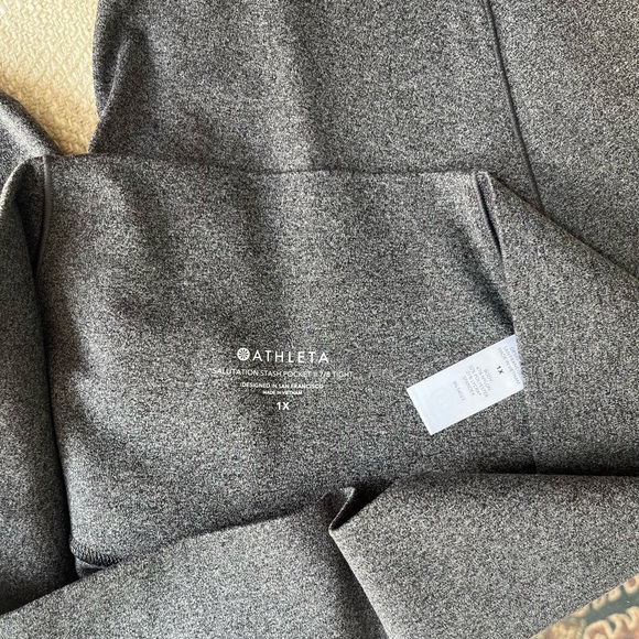 Athleta Salutation Stash Pocket II 7/8 Legging Size 1X - Picture 3 of 5